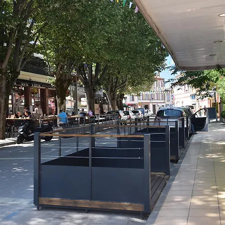 Grand T3 De Standing Au Centre De Proche Aeroport, Airbus Et Tramway דירה *